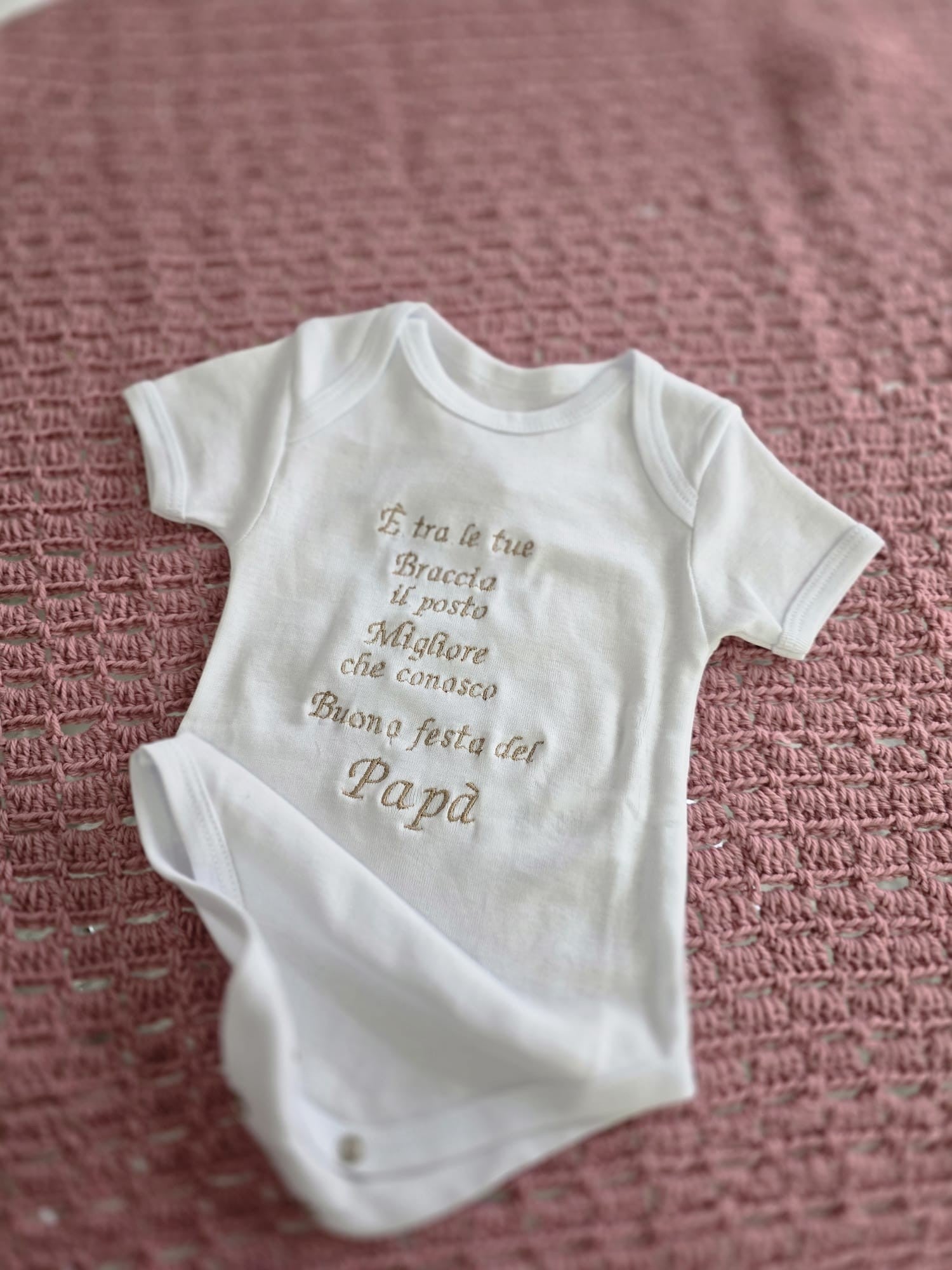 Body Neonato Personalizzato con Frase Ricamata